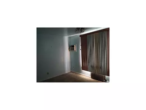 85 E William St, NJ 08863 photo 10