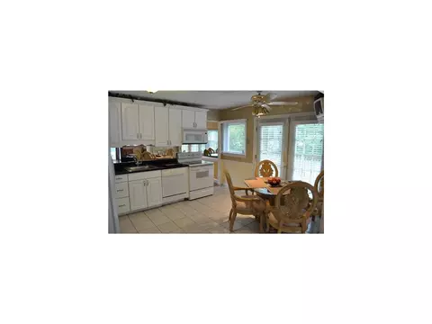 31 Smith Rd, East Franklin, NJ 08873 photo 5