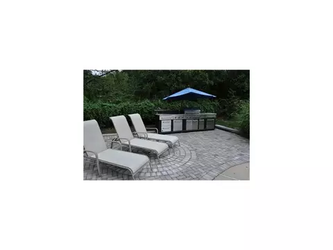 31 Smith Rd, East Franklin, NJ 08873 photo 22