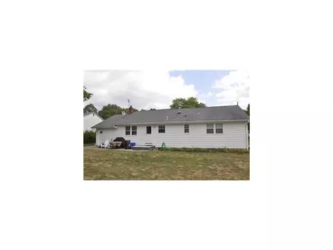 91 Thomas Pl, Edison, NJ 08837 photo 2