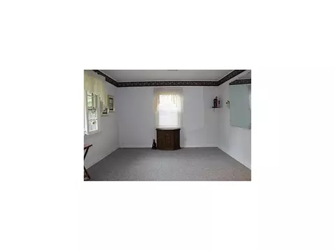10 Edward Ave, Middlesex, NJ 08846 photo 12