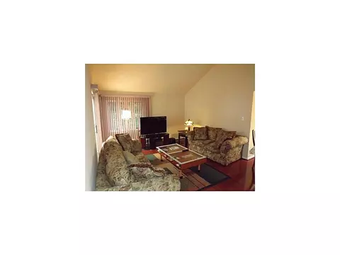 19 Pullman Loop, South Brunswick, NJ 08810 photo 5