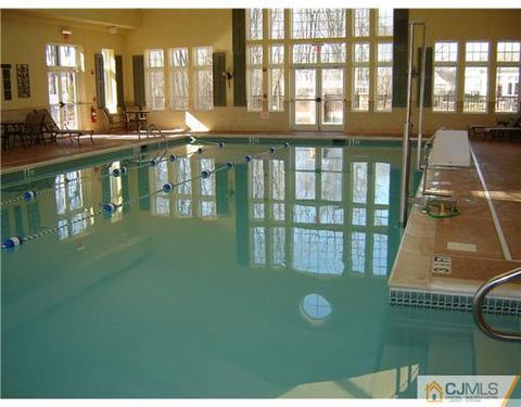 418 Breakers, East Franklin, NJ 08873 photo 21