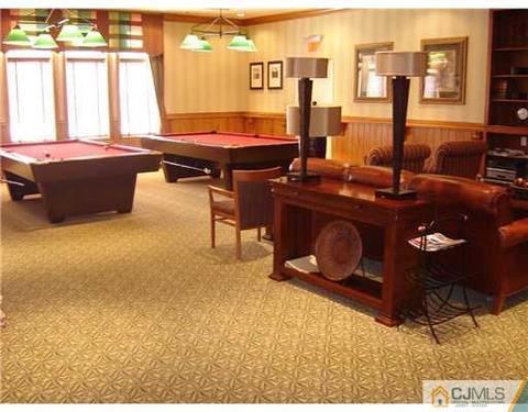 418 Breakers, East Franklin, NJ 08873 photo 20