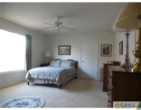 418 Breakers, East Franklin, NJ 08873 photo 16