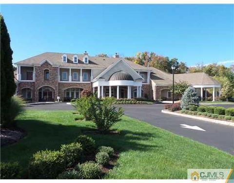 418 Breakers, East Franklin, NJ 08873 photo 18