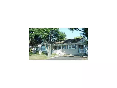 206 Cedar Ave, Middlesex, NJ 08846 photo 1