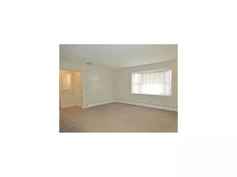 206 Cedar Ave, Middlesex, NJ 08846 photo 13