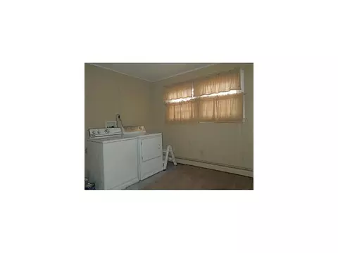 206 Cedar Ave, Middlesex, NJ 08846 photo 10