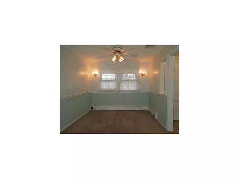 206 Cedar Ave, Middlesex, NJ 08846 photo 5