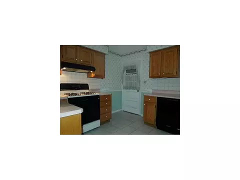206 Cedar Ave, Middlesex, NJ 08846 photo 4