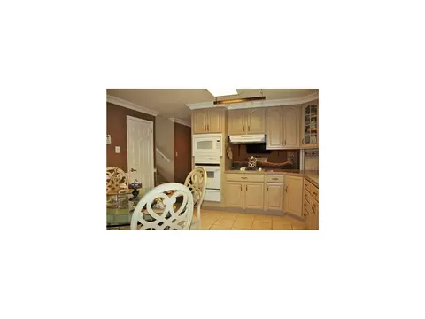 3 Timber Rd, Edison, NJ 08820 photo 8