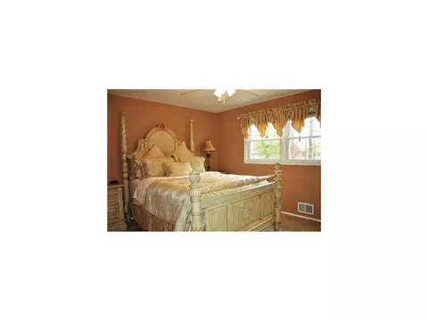 3 Timber Rd, Edison, NJ 08820 photo 16
