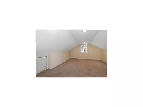 34 Markham Rd, Edison, NJ 08817 photo 16