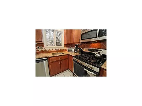 511 West Ave, NJ 07077 photo 8