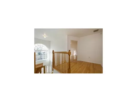 10 Cedar St, Edison, NJ 08820 photo 11