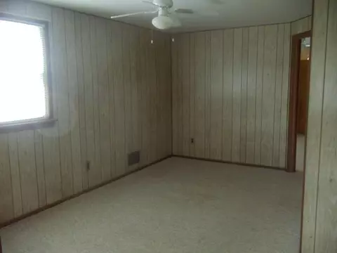 2 Kenneth Ave, NJ 08859 photo 17