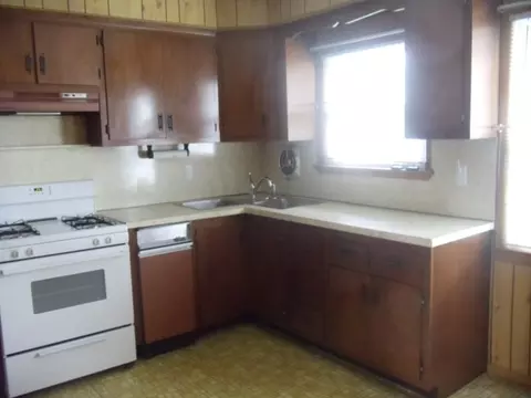 2 Kenneth Ave, NJ 08859 photo 6