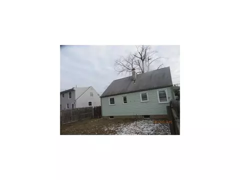 401 1st St, Middlesex, NJ 08846 photo 2