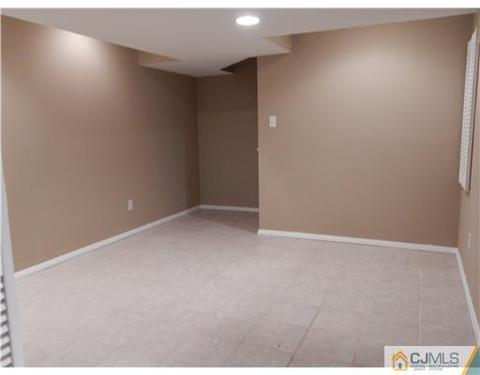 63 Westgate Dr, Edison, NJ 08820 photo 11