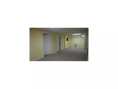 24 Schubert Ave, Edison, NJ 08820 photo 13