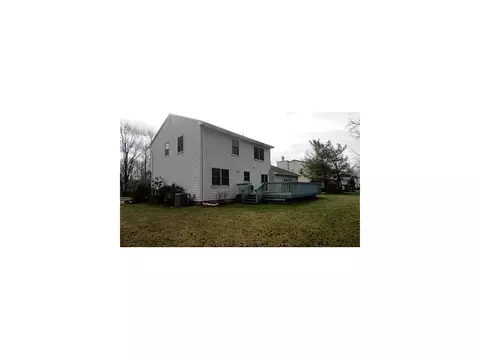 24 Schubert Ave, Edison, NJ 08820 photo 2