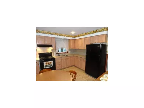 14 Fairmount Ave, Edison, NJ 08820 photo 3