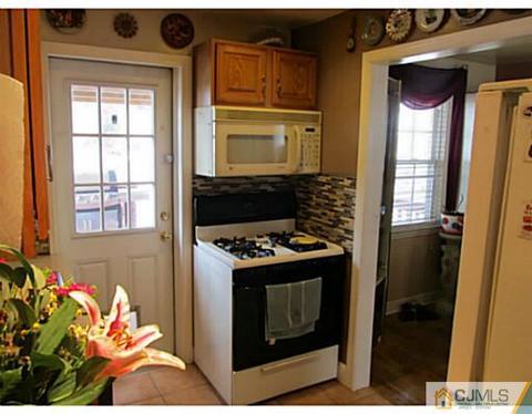 41 Macarthur Dr, Edison, NJ 08837 photo 25