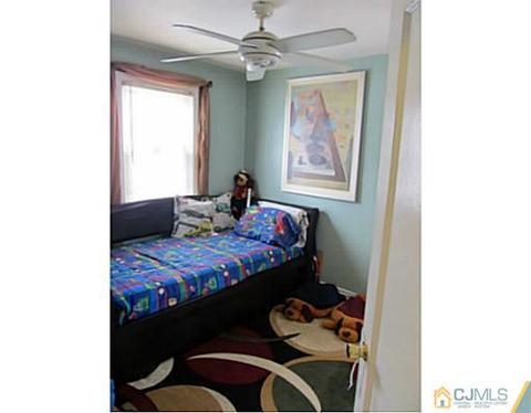 41 Macarthur Dr, Edison, NJ 08837 photo 11