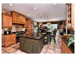 10 Maple Leaf, Holmdel, NJ 07733 photo 6