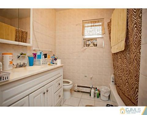20 Cedar St, Edison, NJ 08820 photo 8