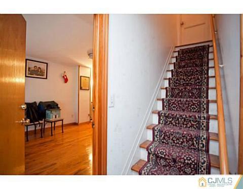 20 Cedar St, Edison, NJ 08820 photo 2