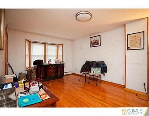 20 Cedar St, Edison, NJ 08820 photo 3