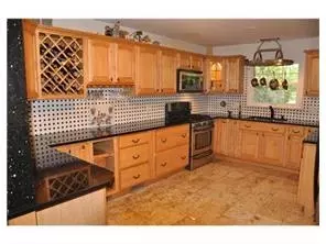 35 E Calvert Ave, Edison, NJ 08820 photo 5