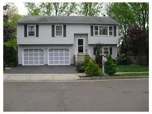 3 Clinton Ave, Edison, NJ 08820 photo 1