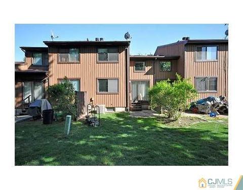 62 Laurie Ct, Matawan, NJ 07747 photo 2