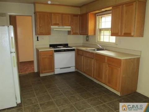 146 Echo Ave, Edison, NJ 08837 photo 4