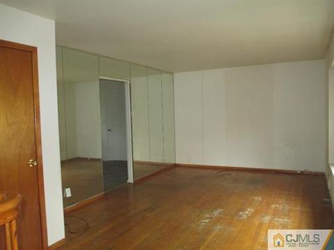 146 Echo Ave, Edison, NJ 08837 photo 5