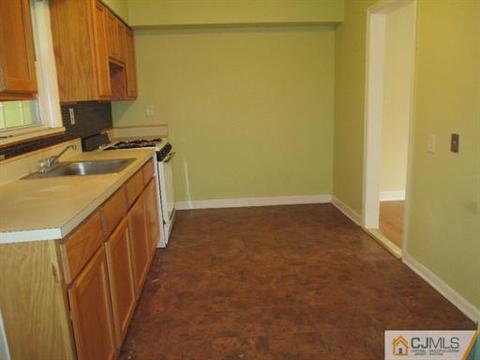 146 Echo Ave, Edison, NJ 08837 photo 9