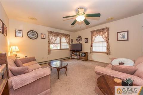 149 Echo Ave, Edison, NJ 08837 photo 17