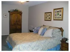 92 Pheasant Run, Edison, NJ 08820 photo 7