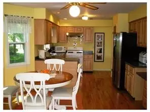 17 West Dr, Edison, NJ 08820 photo 4