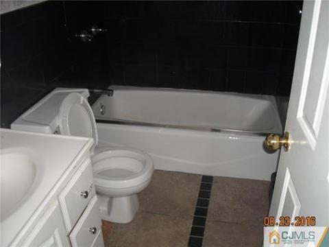 188 Old Post Rd, Edison, NJ 08817 photo 7