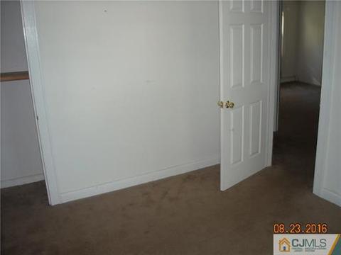188 Old Post Rd, Edison, NJ 08817 photo 8