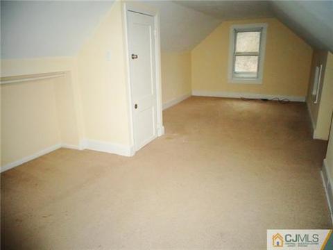 8 Marshall Pl, Middlesex, NJ 08846 photo 15