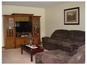 236 Fairfield Ave, Middlesex, NJ 08846 photo 2