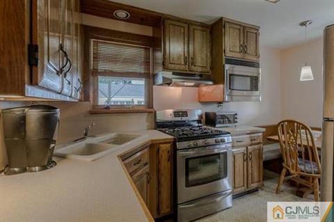 41 Westervelt Ave, Edison, NJ 08817 photo 3