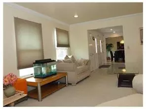 8 Lyons Ln, Edison, NJ 08820 photo 2