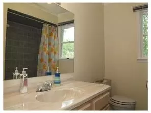 8 Lyons Ln, Edison, NJ 08820 photo 8