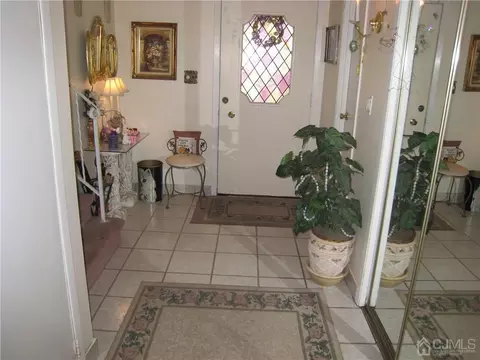 8 Rieder Rd, Edison, NJ 08817 photo 3
